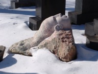 Kopf aus rosa Südtiroler Marmor
